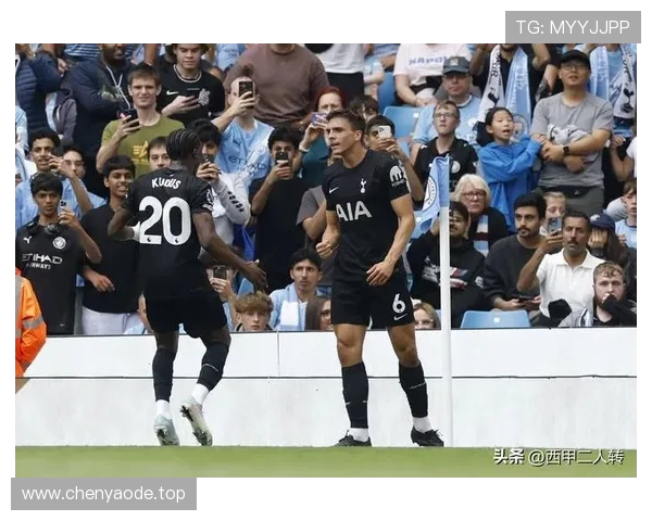 热刺新帅弗兰克同意签回沃克·彼得斯加强防线补强